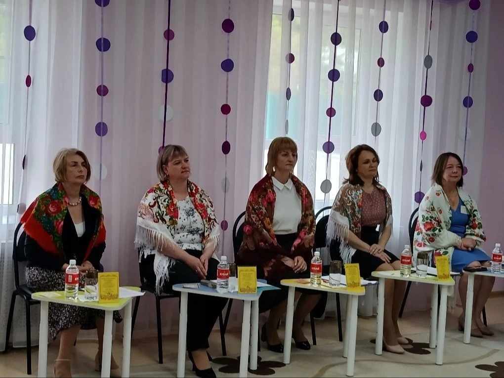 В Александровском округе прошла выставка-ярмарка педагогических идей среди педагогов дошкольных учреждений.